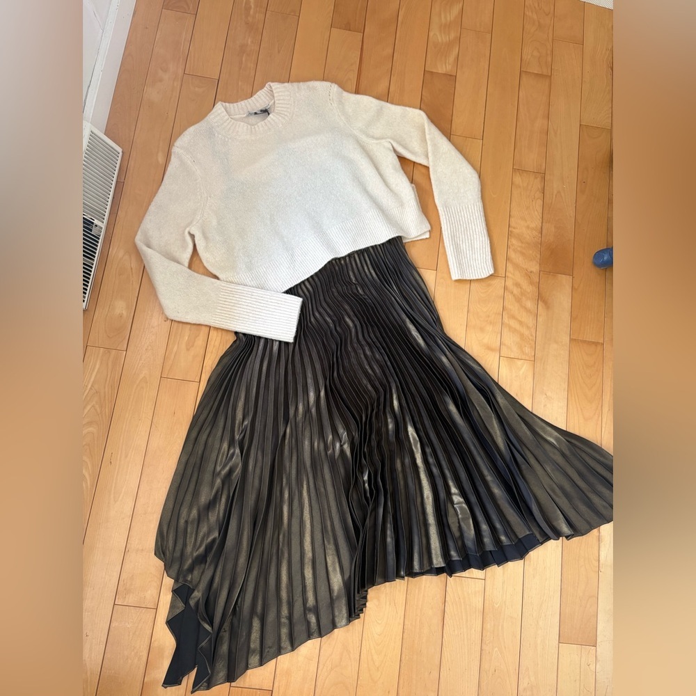 NWT ALL SAINTS “Lerin” dress in Alabaster/ gold!